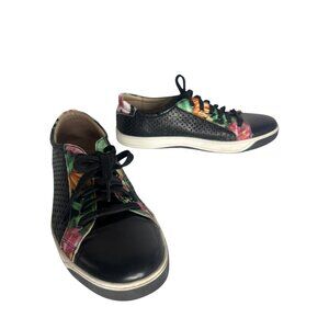 Johnston & Murphy Womens Black Floral Perforated Leather Sneakers Size 11M